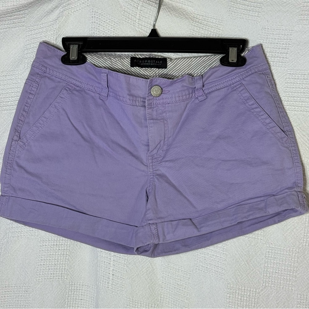 Aeropostale Purple Cuffed Shorts Classic Chino Style‎ Lavender size 6 Women’s